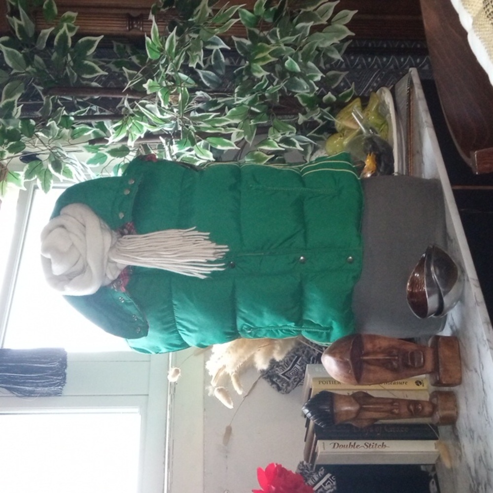 Women's Vintage Ski Vest Mountain Goat by White Stag